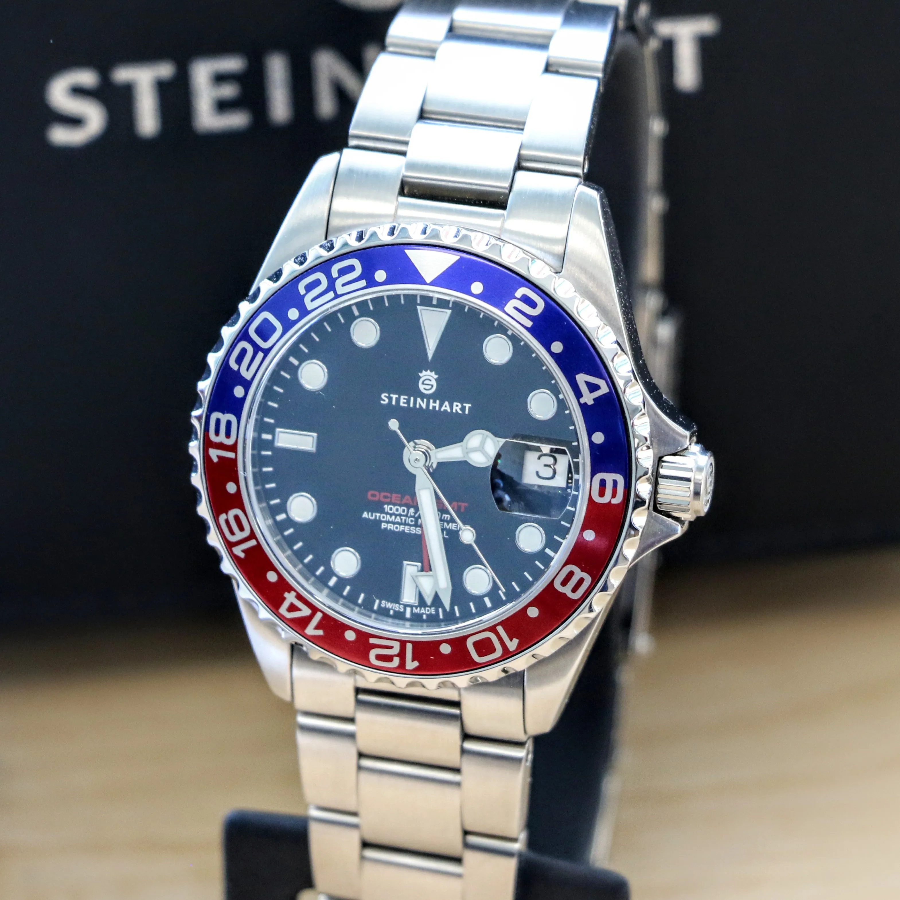 Steinhart Ocean 39 GMT Automatic Watch RED-BLUE Pepsi Bezel ALL Original! Box & Papers!