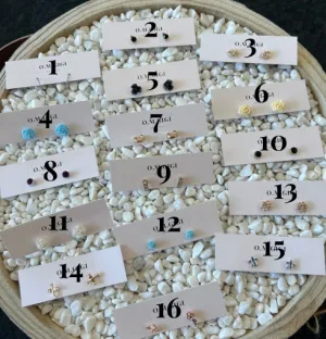 STUD EARRINGS // 16 STYLES