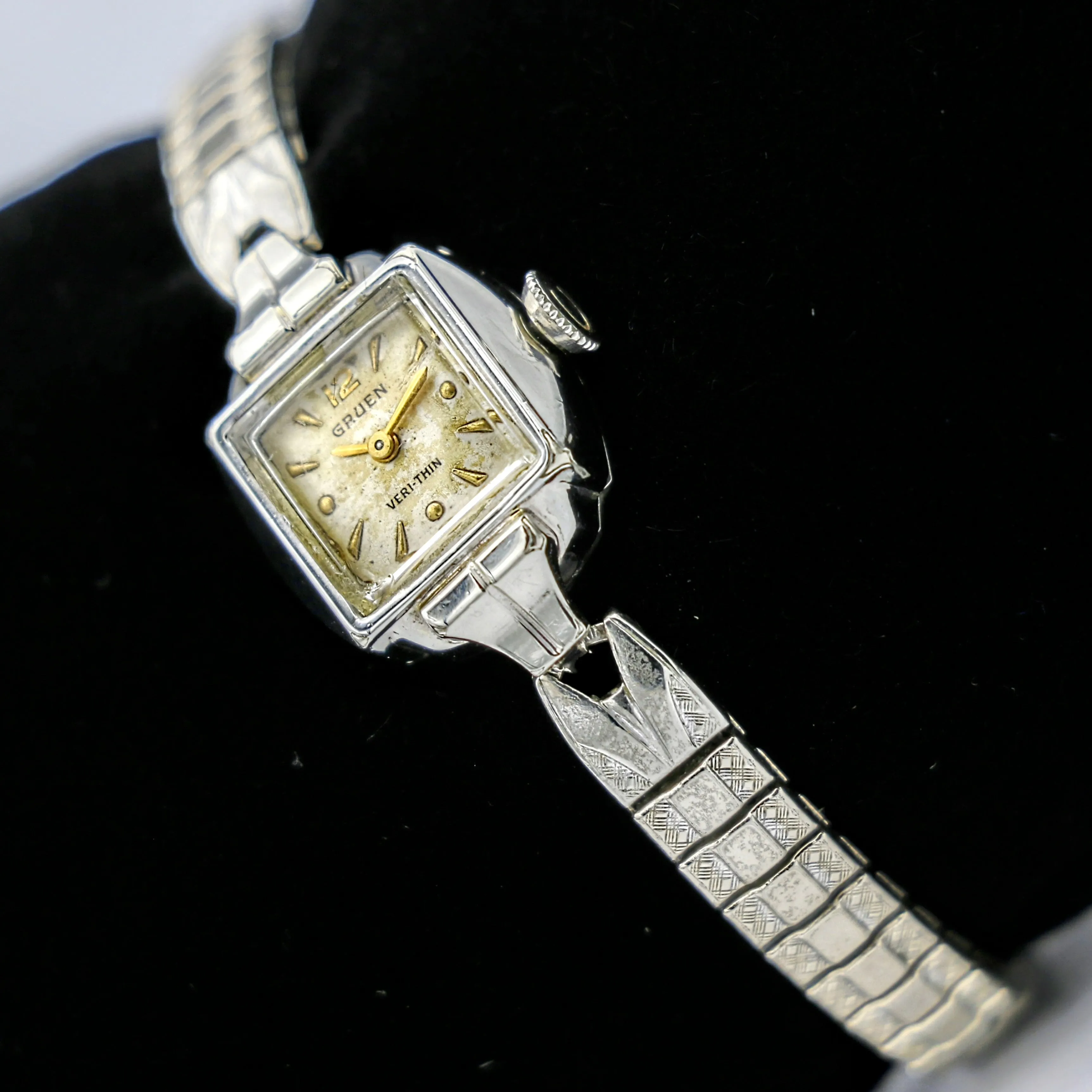 Vintage GRUEN Veri-Thin Ladies Wristwatch Cal. 211 Style 624 Swiss Made Watch