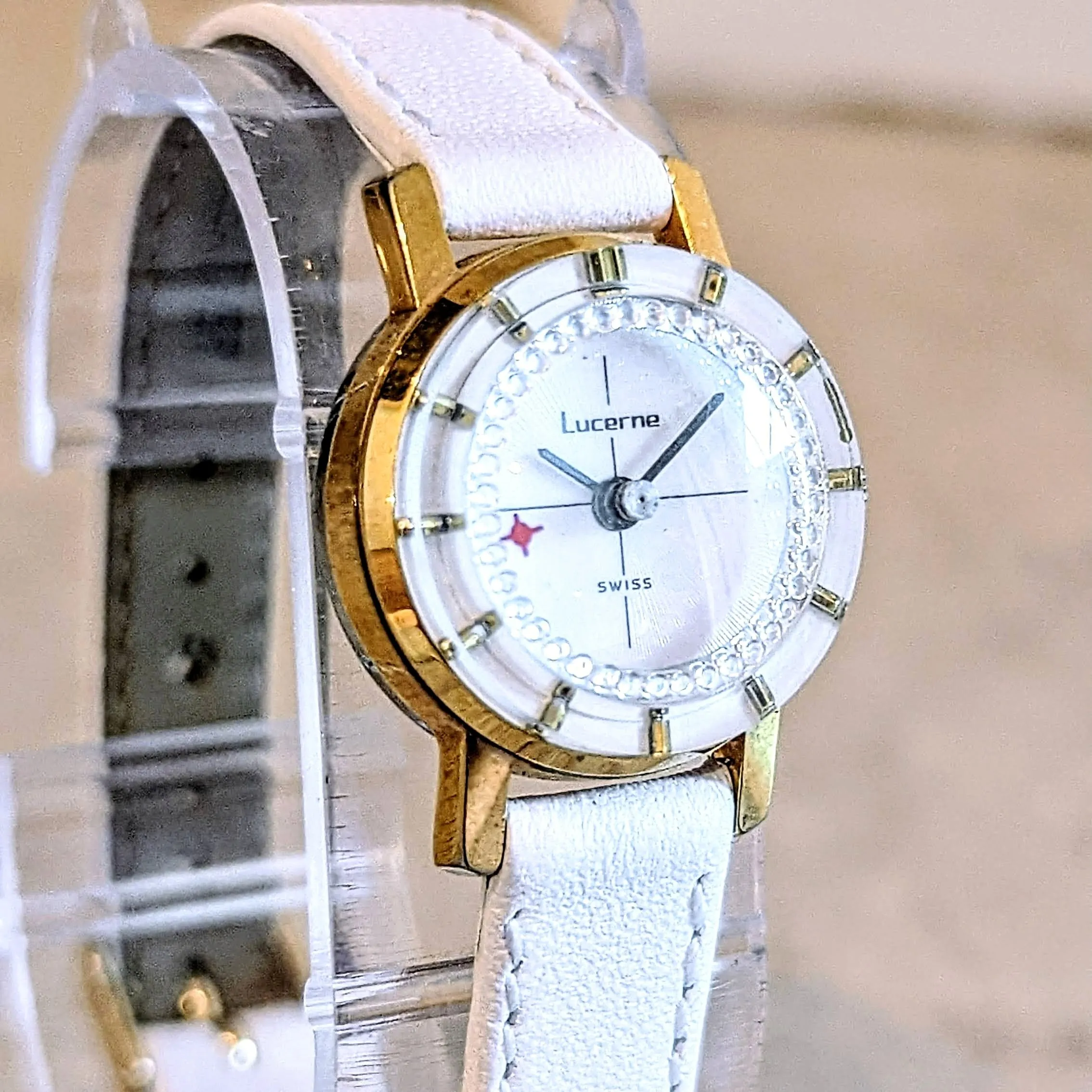 Vintage LUCERNE Mystery Dial Wristwatch Swiss Caliber Baumgartner 911 Very Neat Watch