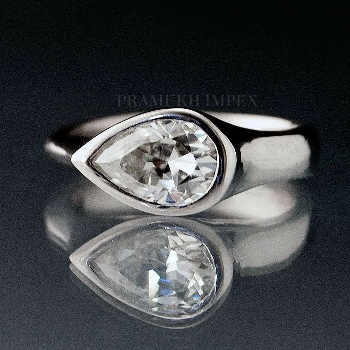 Vintage Moissanite Engagement Ring White Gold Cluster Pear Shape Bezel Engagement Ring Solitaire Diamond wedding For Women anniversary Gift