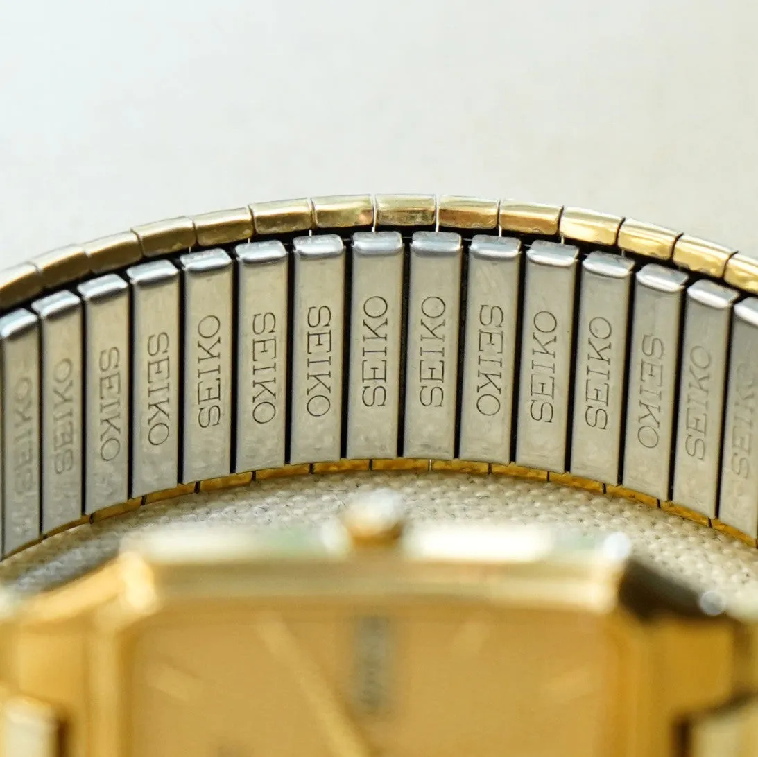 Vintage SEIKO Quartz Day/Date -  7N33-5028 Original Seiko Flex Bracelet Vintage Wristwatch