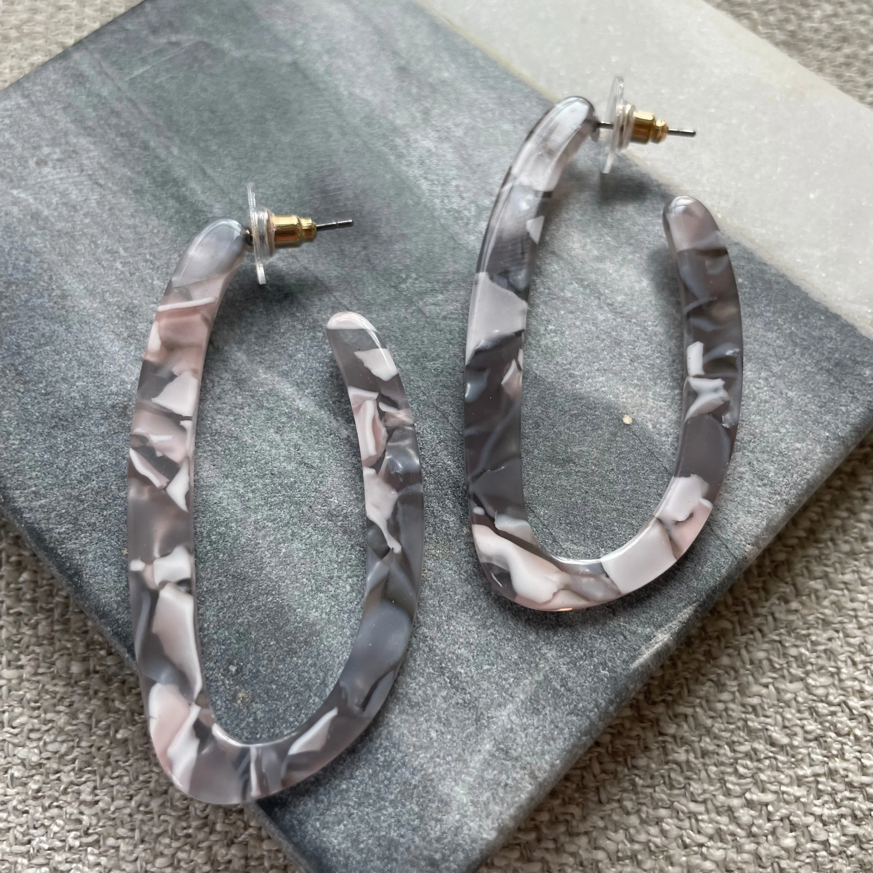 Vivi Resin Hoops