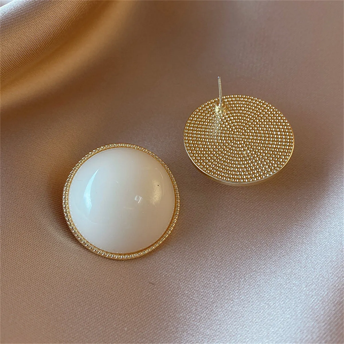 White Resin & 18K Gold-Plated Round Stud Earrings